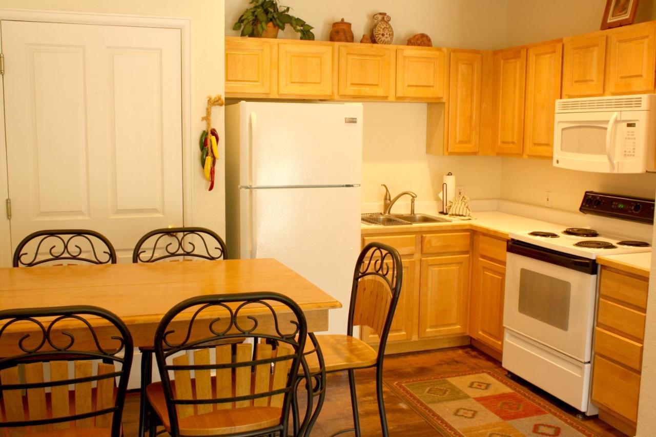 Pinecreek #I - 1 Bedroom - Close To Town - Shuttle To Slopes - Pool And Hot Tub Access 브레켄리지 외부 사진